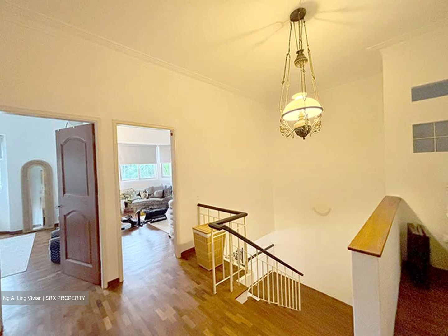 Hillcrest Park (D11), Terrace #568653631